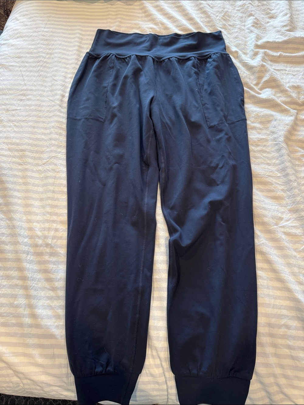 Women’s Athleta Navy Jogger Pants - Comfortable Athletic Fit